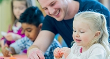 Kids Workshop: BFF bracelets at Center Parcs Park De Haan