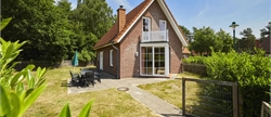 8-person dog bungalow 8BD at Landal Dwergter Sand