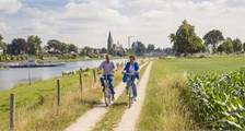 Hiking and cycling activities at Landal De Lommerbergen