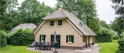 6-person farmhouse residence 6DL at Landal Het Land van Bartje