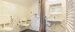 4-person bungalow 4BT at Landal Stroombroek