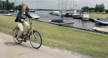 Hiking and cycling Facilities at Landal Waterpark Sneekermeer