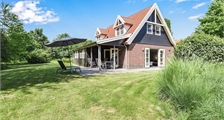 10-person villa 10FL2-Villa at Landal Waterparc Veluwemeer