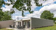 Bungalow Roos-Royal-10 at Roompot Schin op Geul